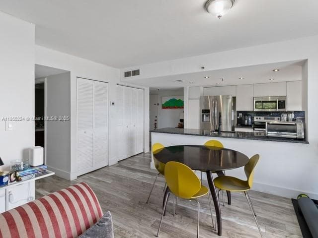 Open Kitchen
