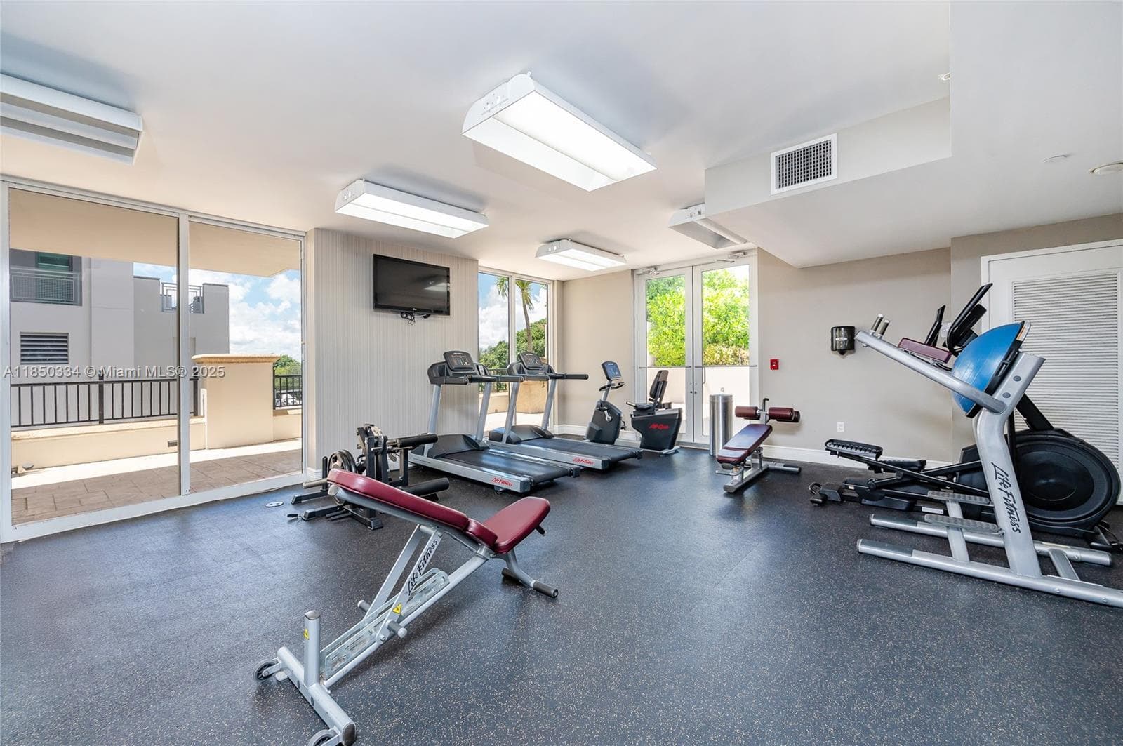 ONE VILLAGE PLACE CONDO · #919 in Coral Gables - Photo 27