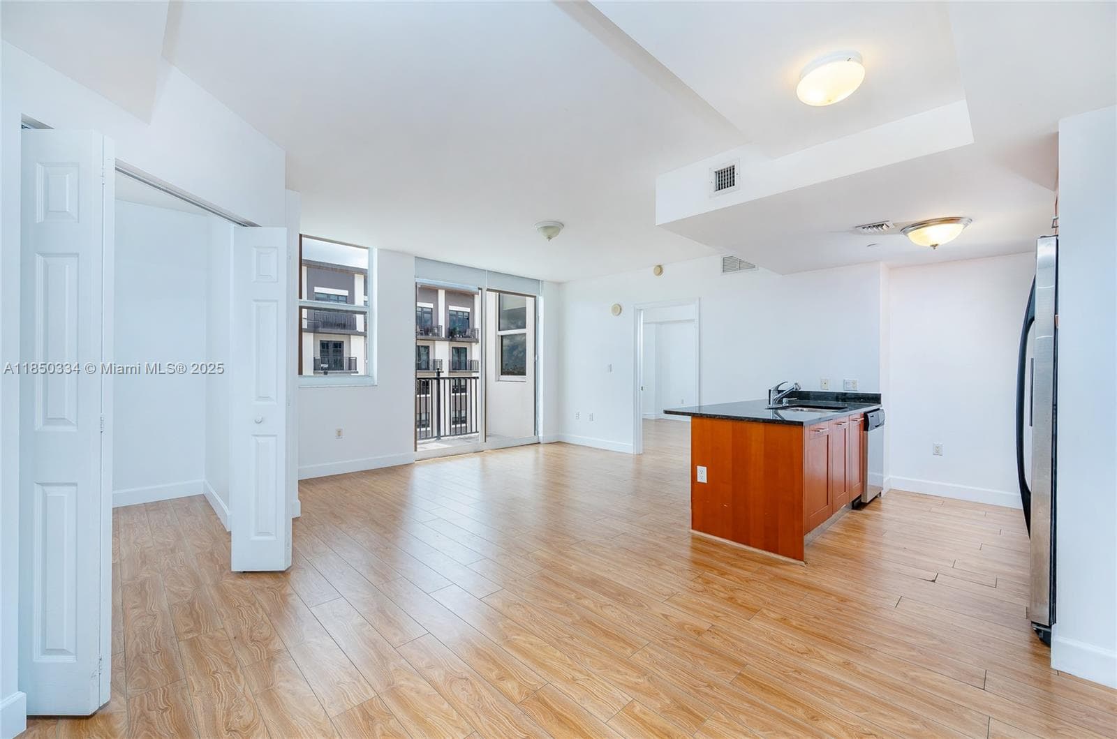 ONE VILLAGE PLACE CONDO · #919 in Coral Gables - Photo 6