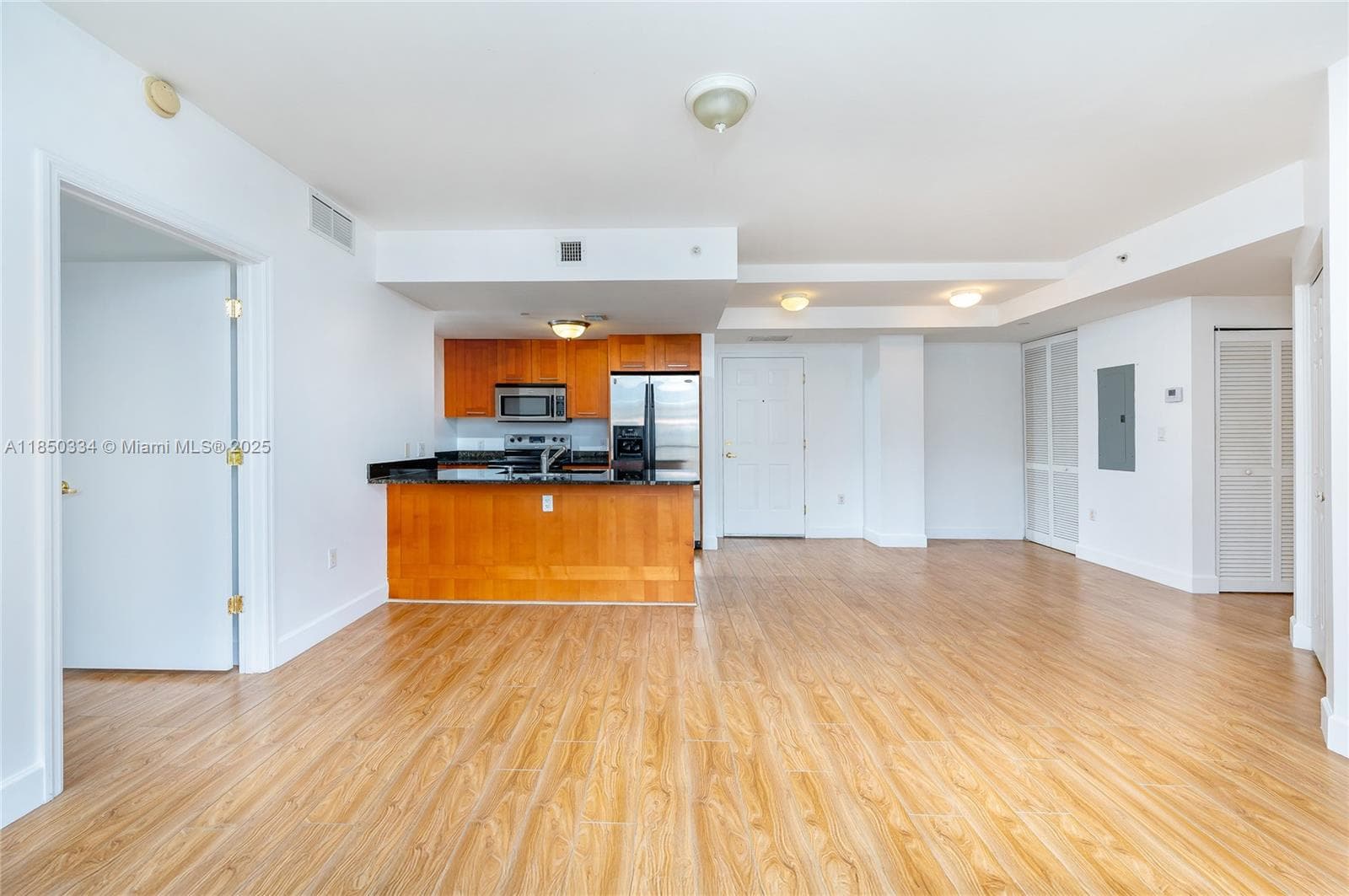 ONE VILLAGE PLACE CONDO · #919 in Coral Gables - Photo 11