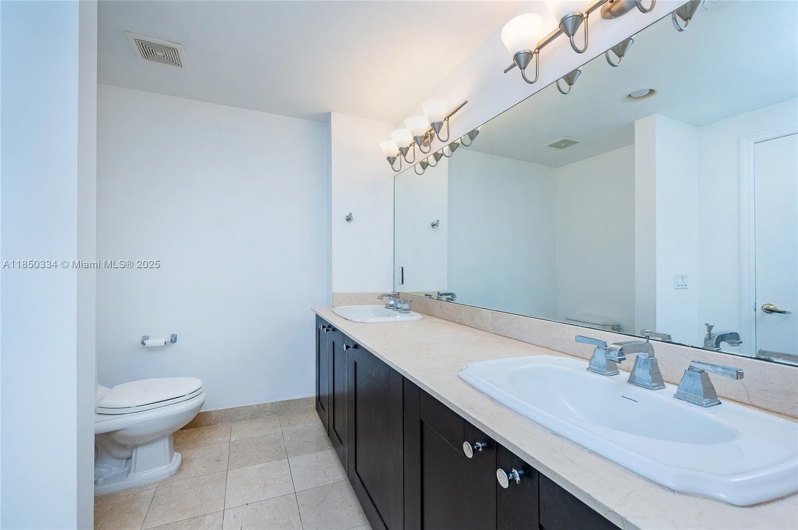 ONE VILLAGE PLACE CONDO · #919 in Coral Gables - Photo 19