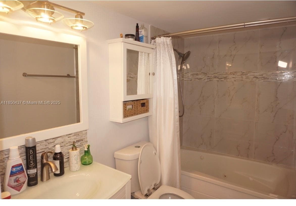 ISLAND CLUB · #308D in Pompano Beach - Photo 14
