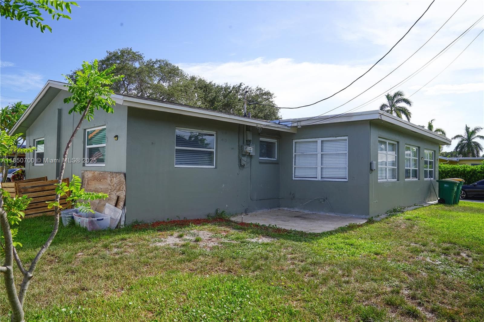 2405 NW 54th St photo 25