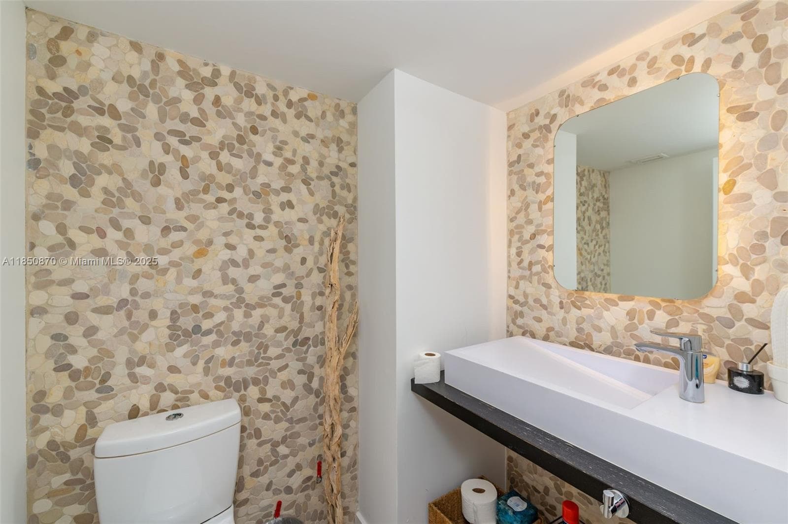 Roney Palace · #716 in Miami Beach - Photo 12