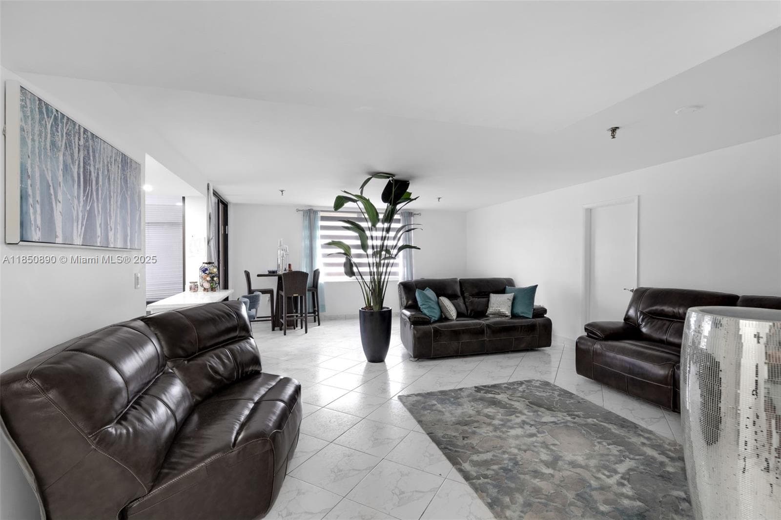 COCO WOOD CONDO · #312 in Miami - Photo 4