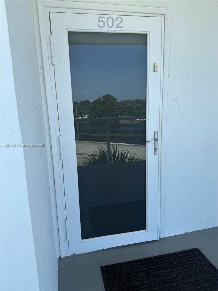 Garden-Aire Sea Haven · #502 in Pompano Beach - Photo 5