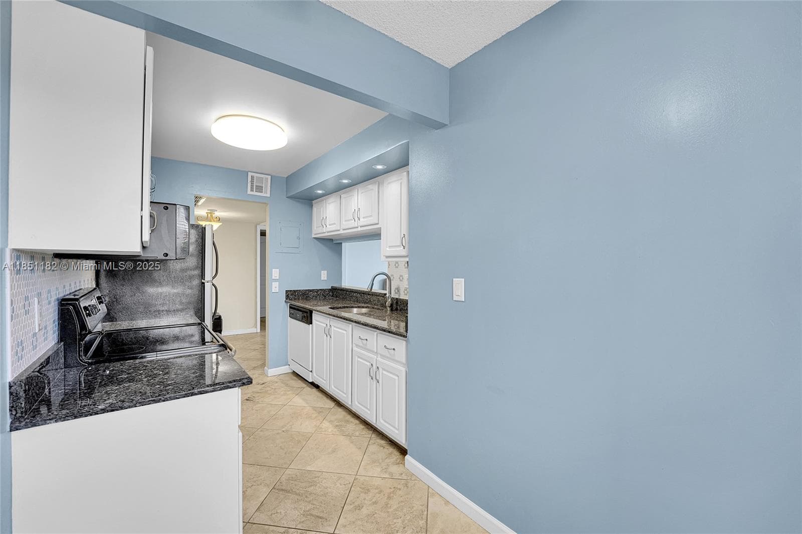 ROYAL PALM · #RP402 in Pompano Beach - Photo 20
