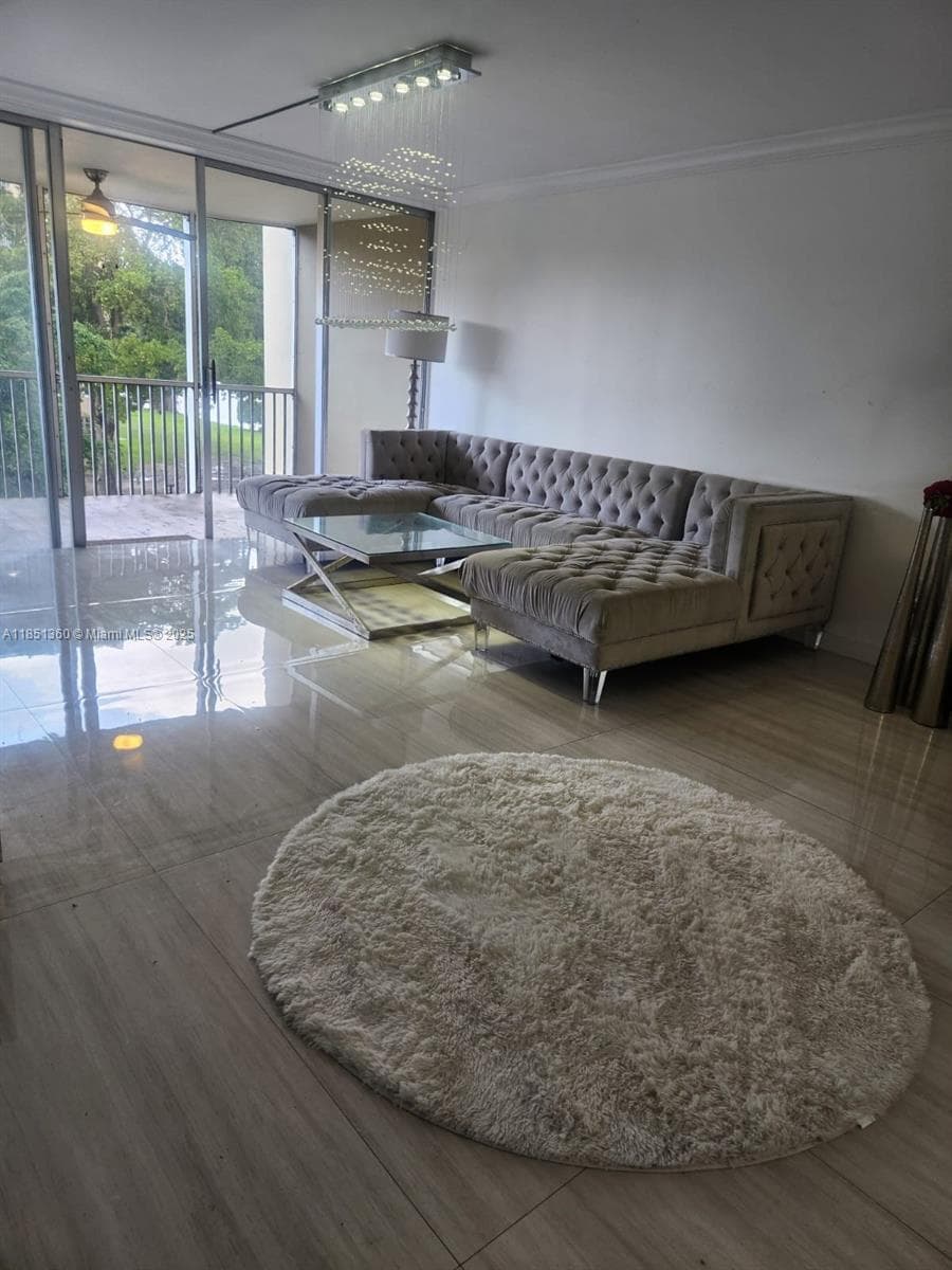 Jade Winds · #302-3 in Miami - Photo 3