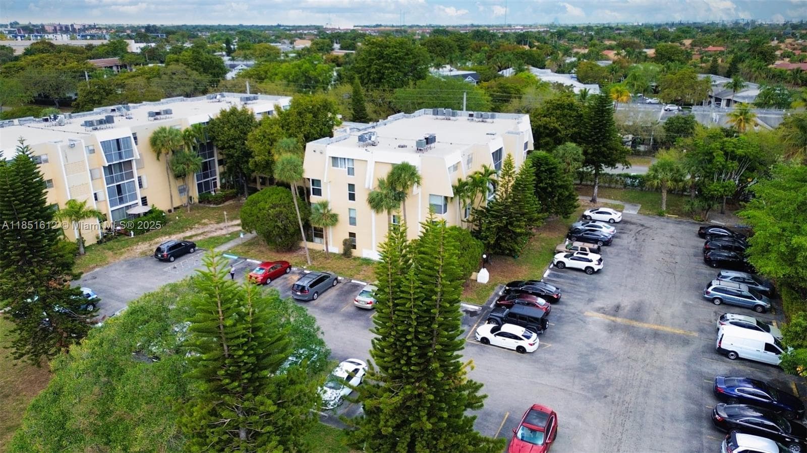 Lake Park Condominions · #302 in Miami - Photo 23