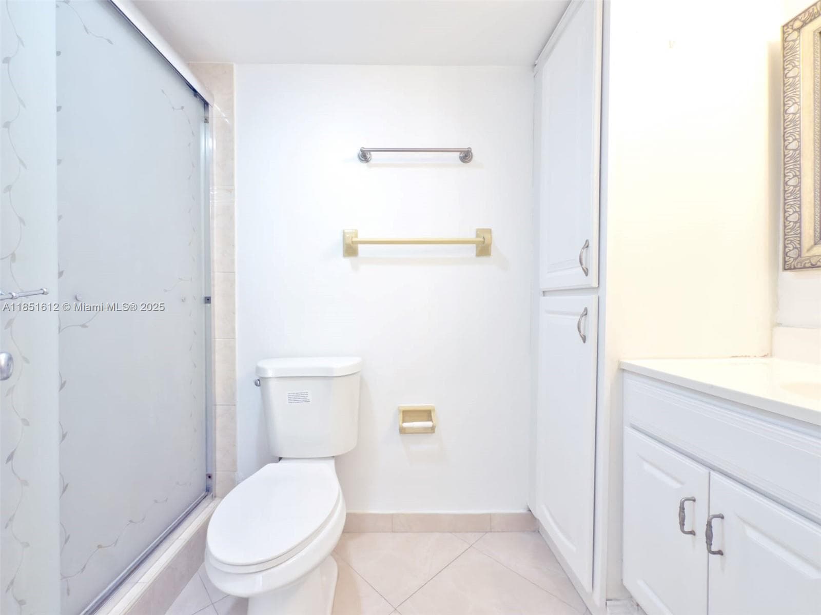 Lake Park Condominions · #302 in Miami - Photo 12