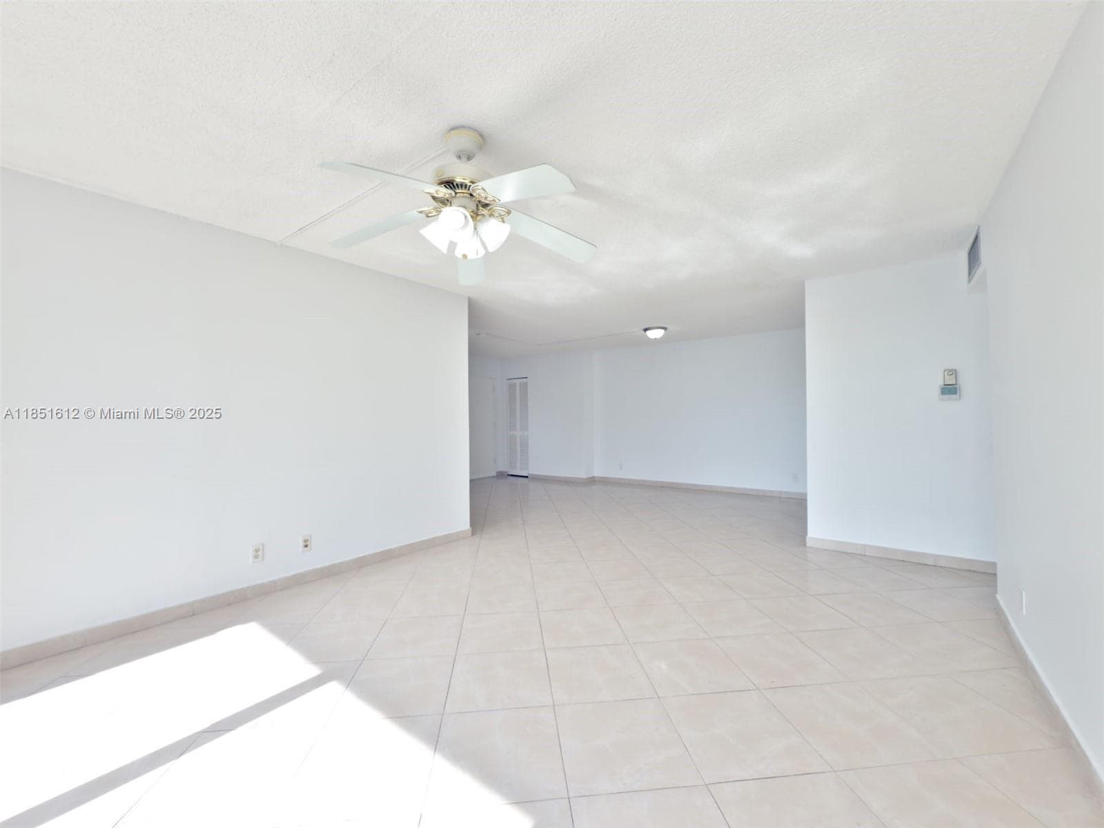 Lake Park Condominions · #302 in Miami - Photo 9