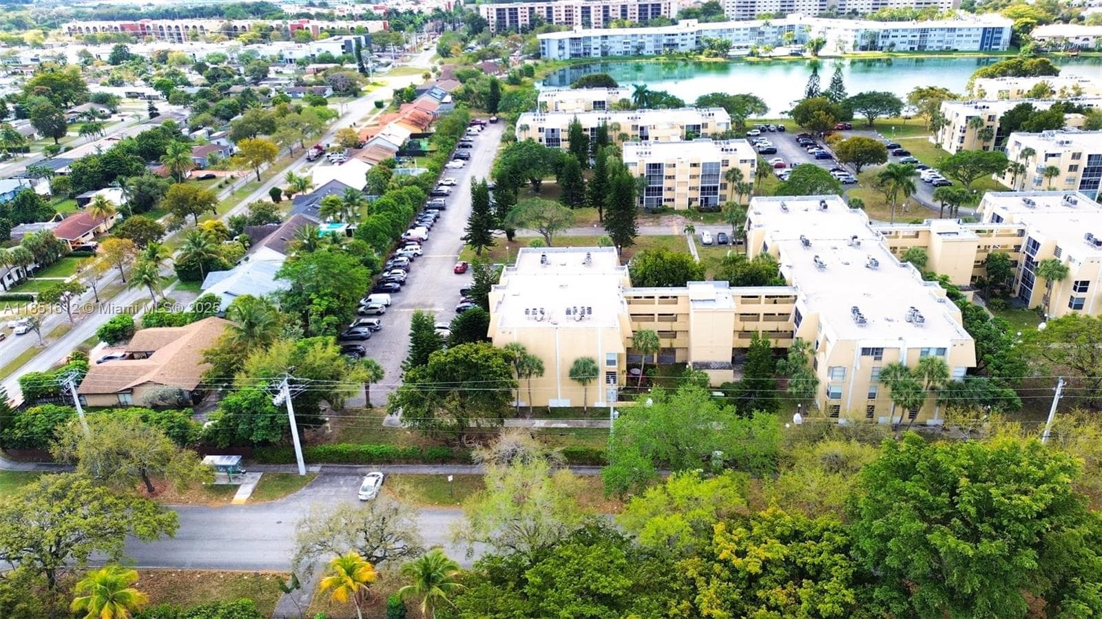 Lake Park Condominions · #302 in Miami - Photo 21
