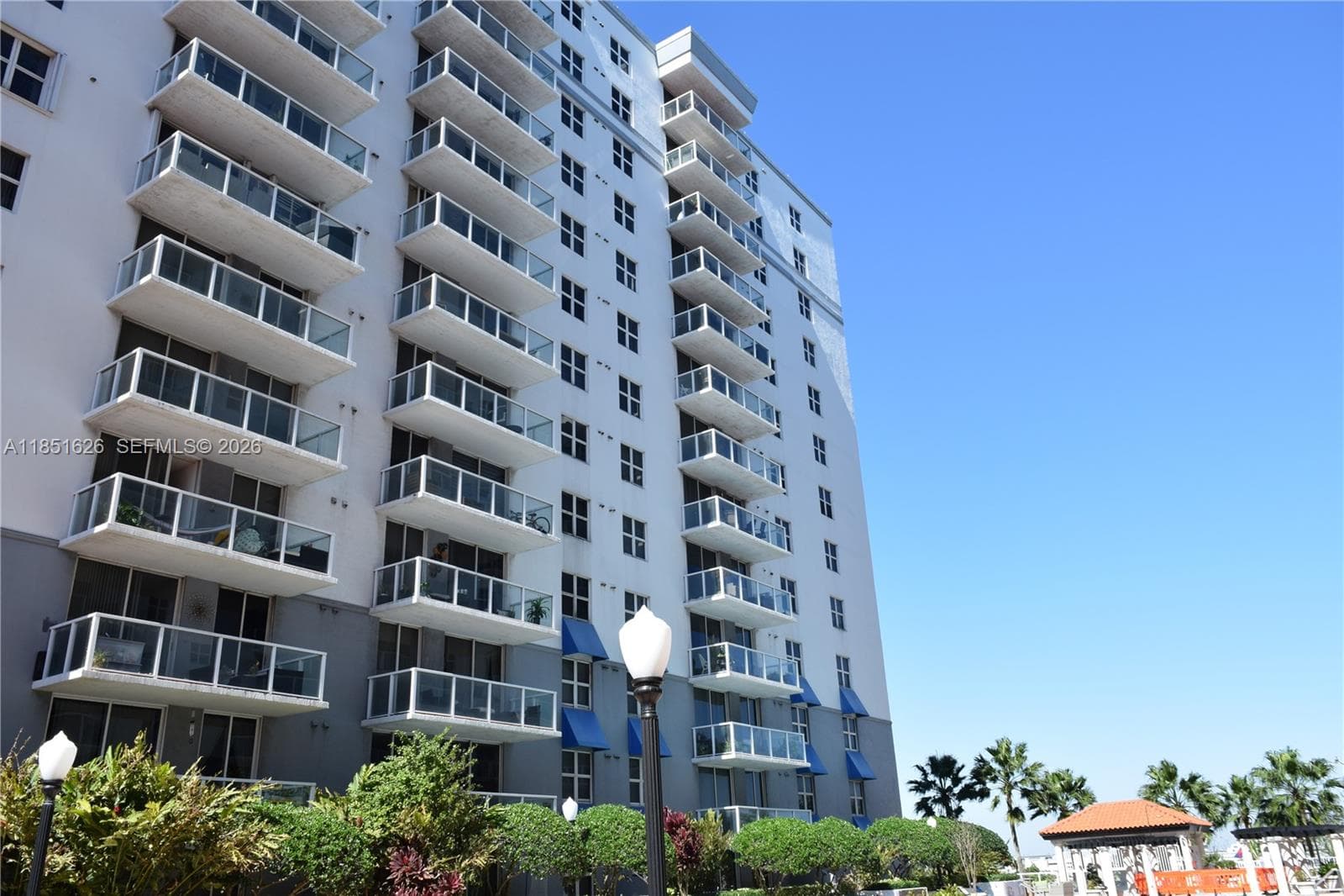 BLUE LAGOON CONDO · #711 in Miami - Photo 49