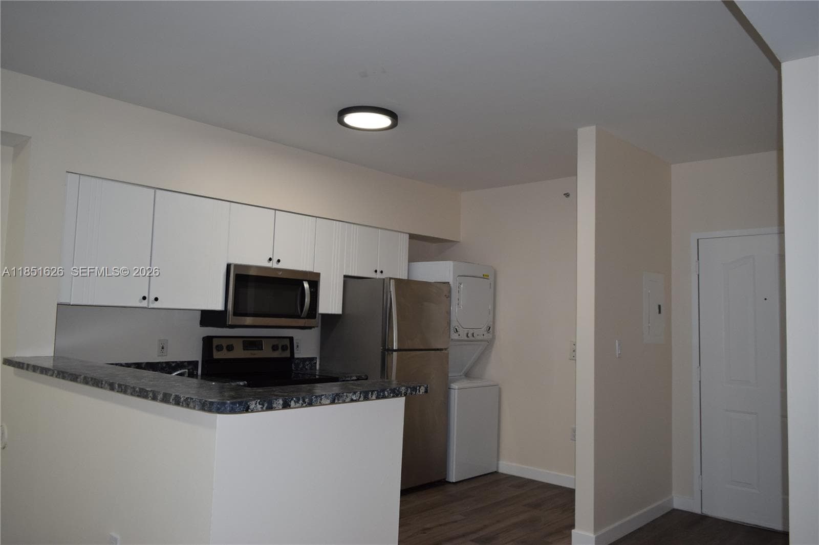BLUE LAGOON CONDO · #711 in Miami - Photo 8
