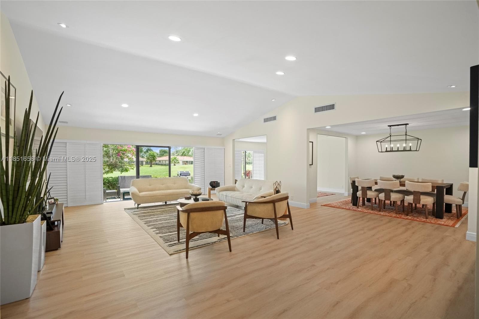 Villa Resisences of Emera · #29 in Hollywood - Photo 1