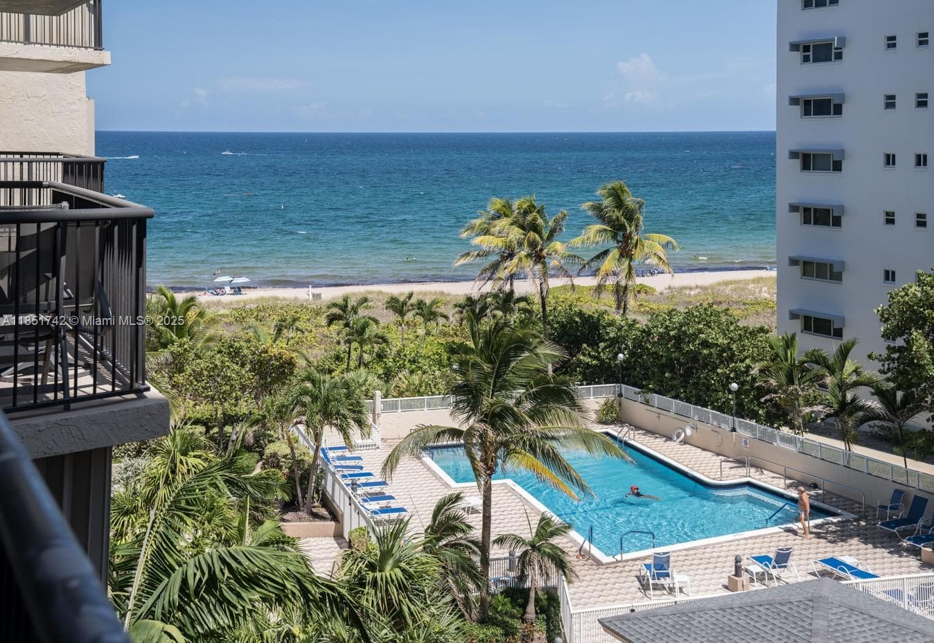 HAMPTON BEACH CLUB CONDO · #502 in Lauderdale By The Sea - Photo 16