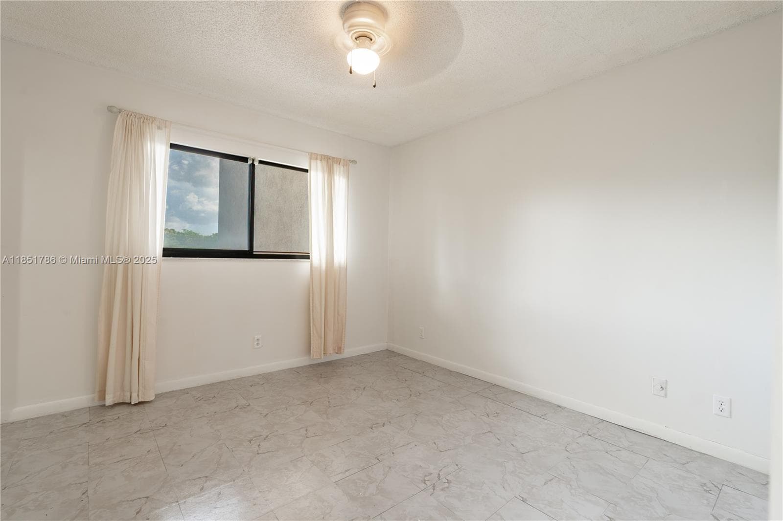 CYPRESS BEND CONDOMINIUM · #305 in Pompano Beach - Photo 15