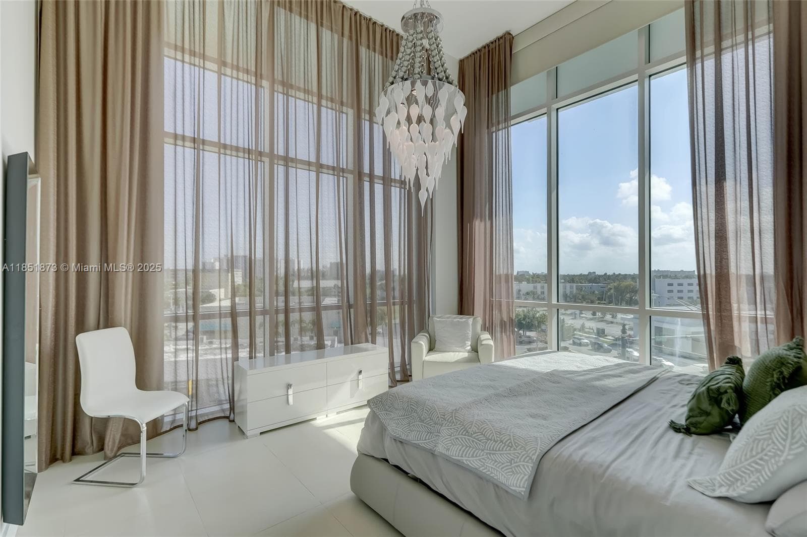 PLAZA AT OCEANSIDE (THE) · #414 in Pompano Beach - Photo 17