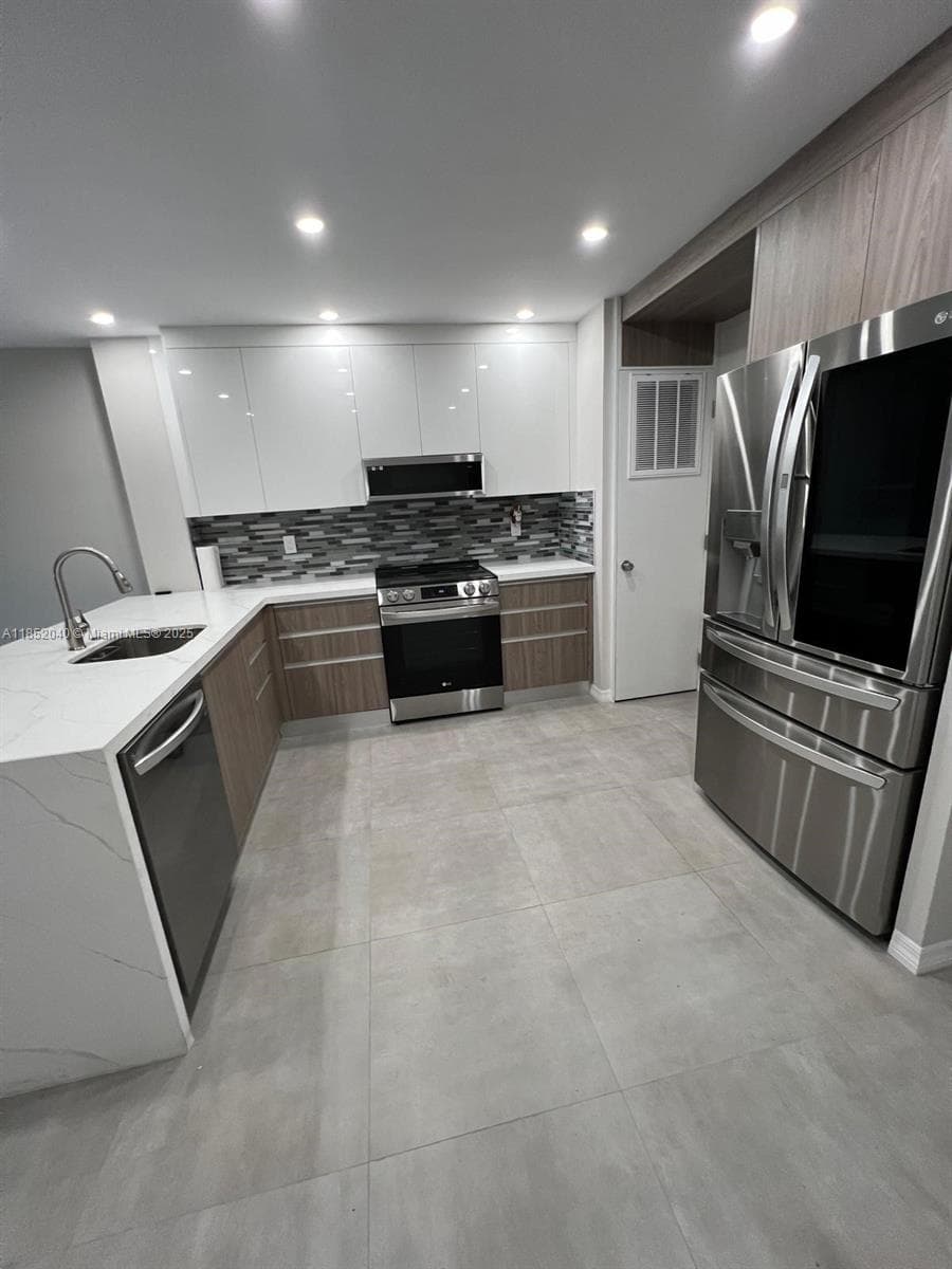 DORIA CONDO · #211 in Fort Lauderdale - Photo 1