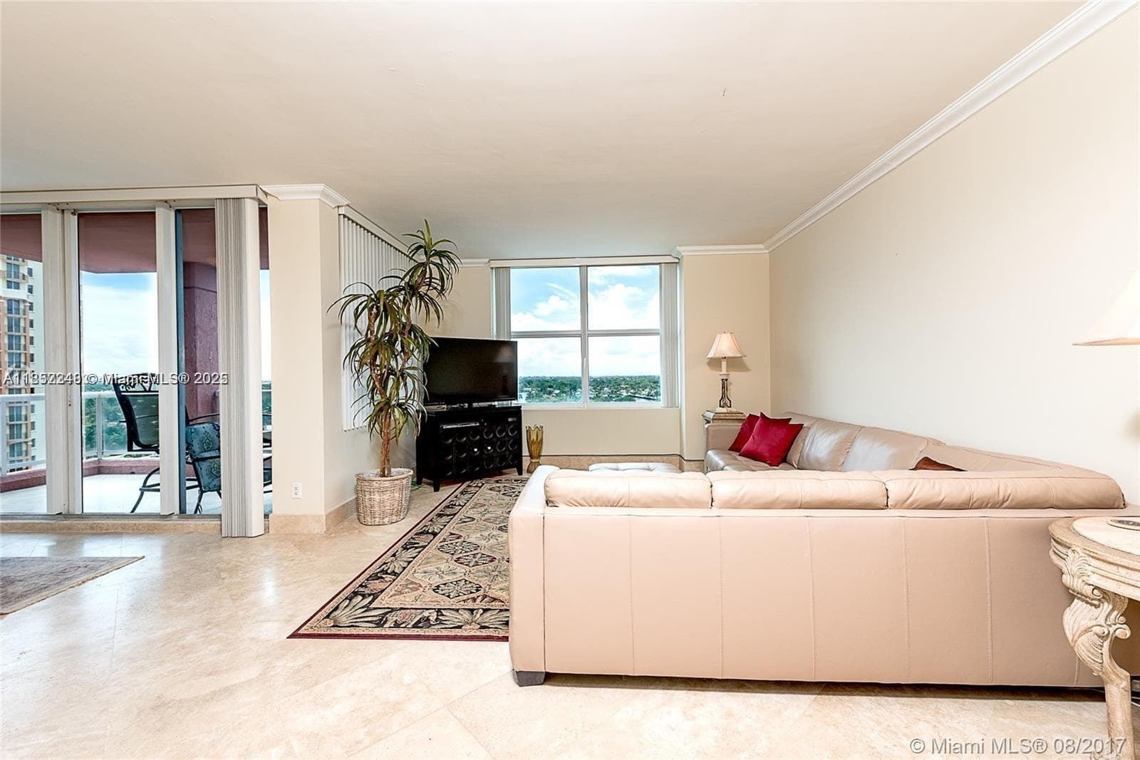 PALMS TOWER ONE CONDO · #9E in Fort Lauderdale - Photo 16