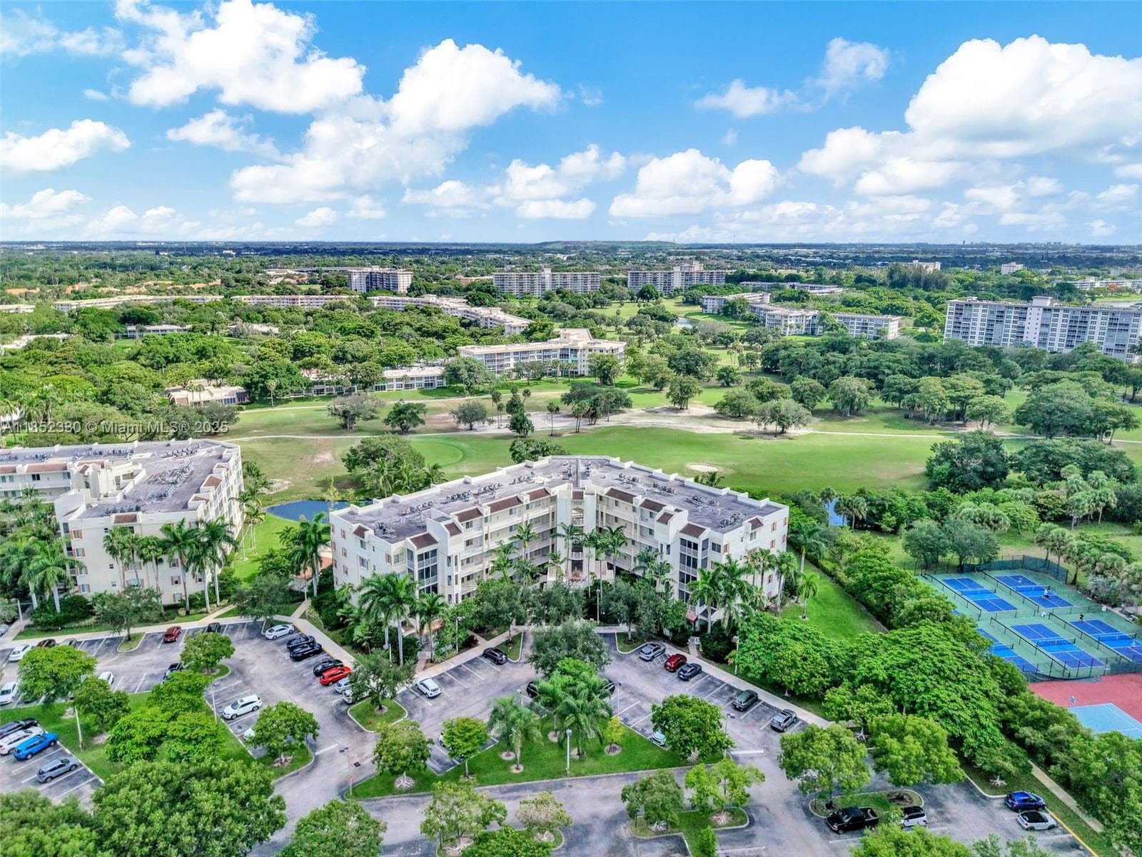 ROYAL POINT AT PALM AIRE · #101 in Pompano Beach - Photo 43