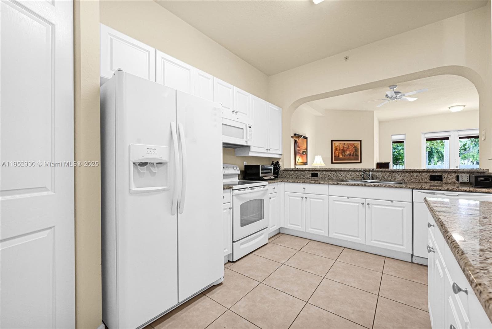 ROYAL POINT AT PALM AIRE · #101 in Pompano Beach - Photo 28