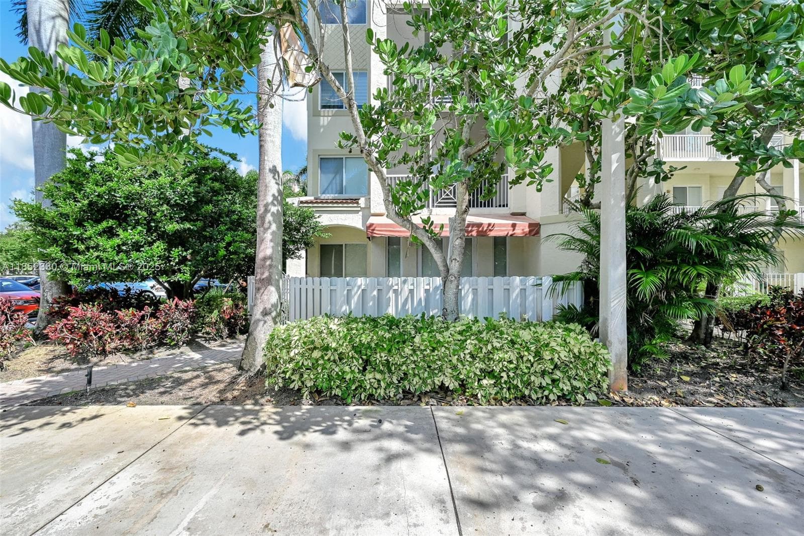 ROYAL POINT AT PALM AIRE · #101 in Pompano Beach - Photo 54