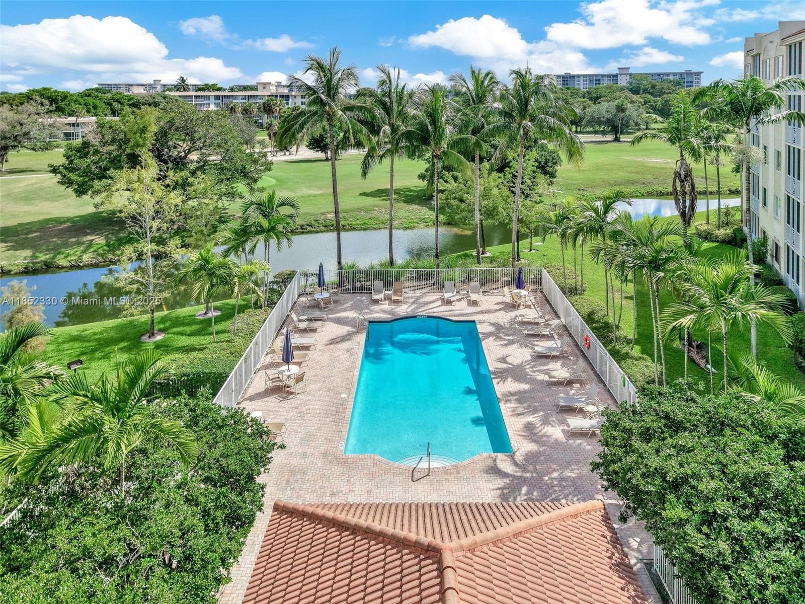 ROYAL POINT AT PALM AIRE · #101 in Pompano Beach - Photo 50