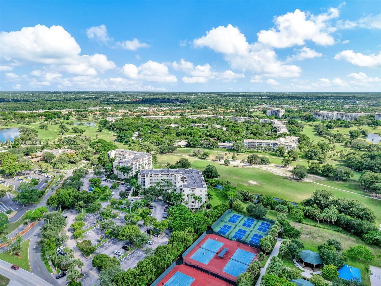 ROYAL POINT AT PALM AIRE · #101 in Pompano Beach - Photo 39