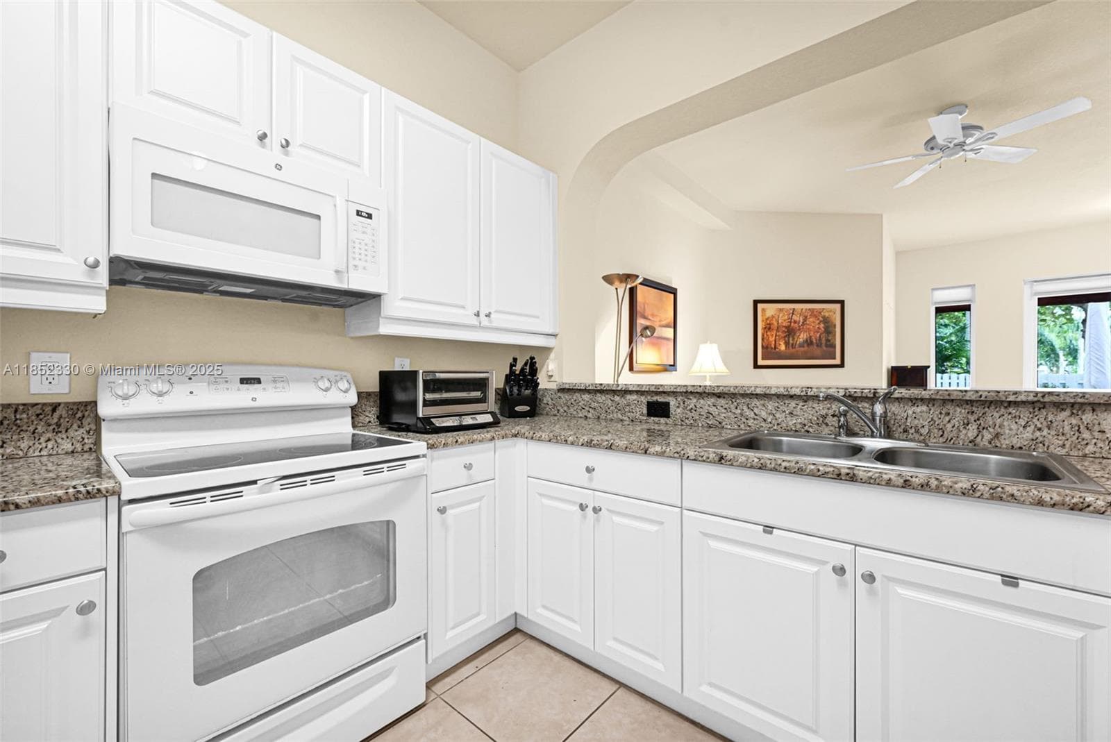 ROYAL POINT AT PALM AIRE · #101 in Pompano Beach - Photo 29