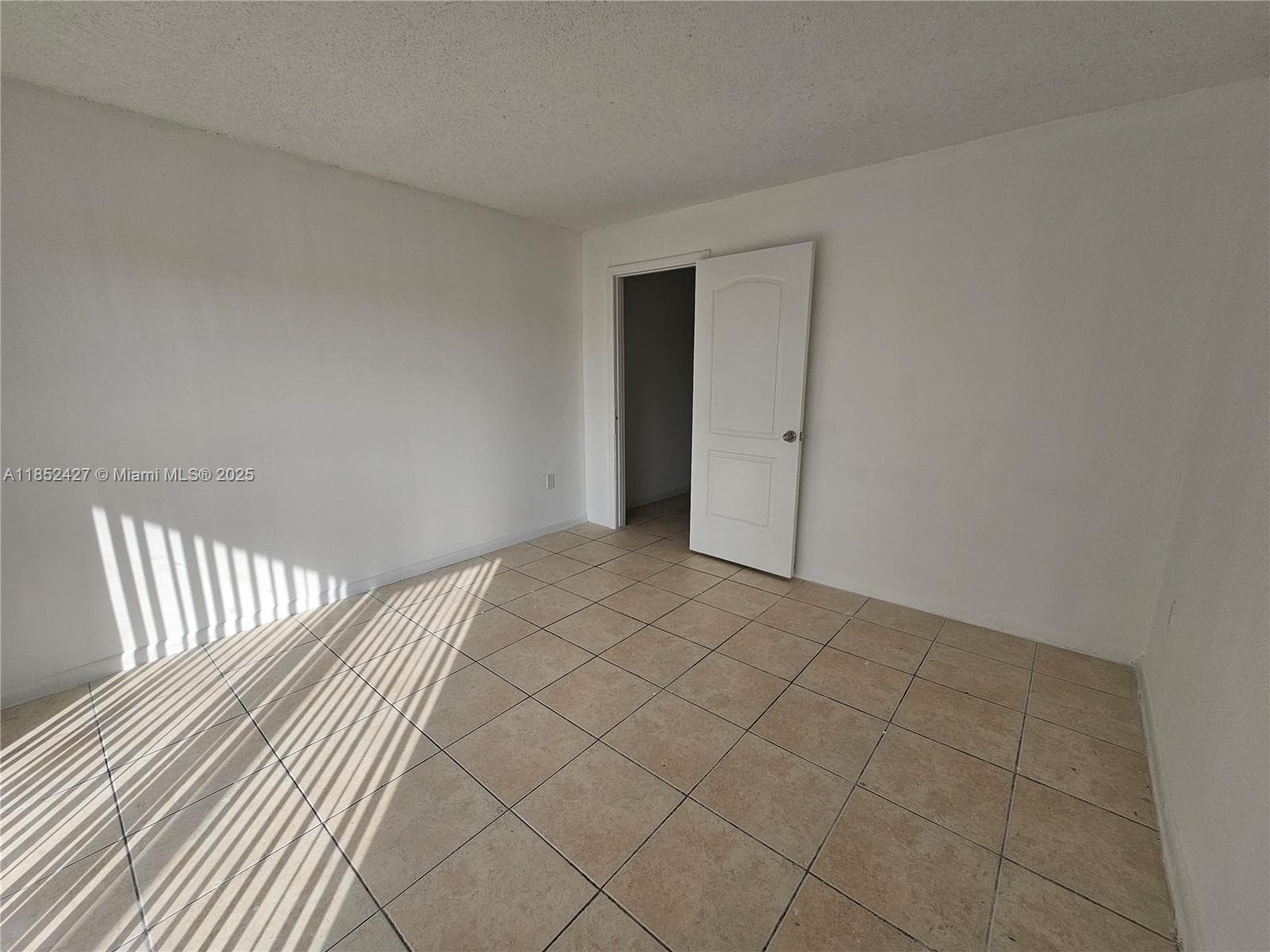 SUNSET HILLS I CONDO · #206 in Lauderdale Lakes - Photo 5
