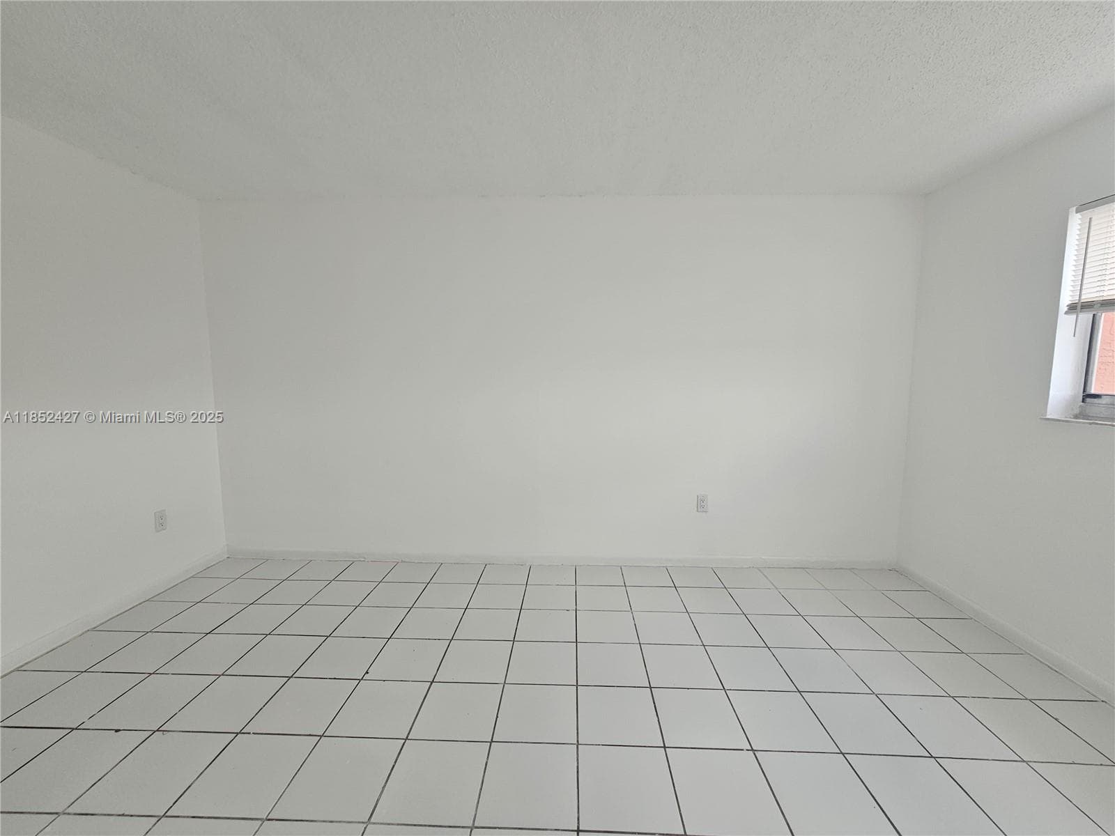 SUNSET HILLS I CONDO · #206 in Lauderdale Lakes - Photo 8