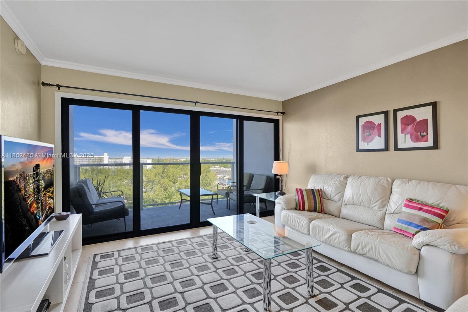 Waterbury · #1005 in Pompano Beach - Photo 3