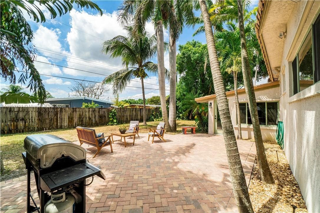 2365 SW 34th Way photo 22