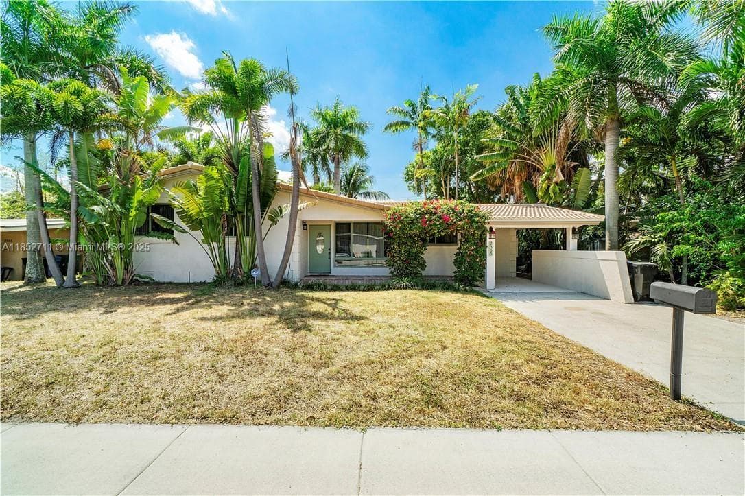 2365 SW 34th Way photo 3