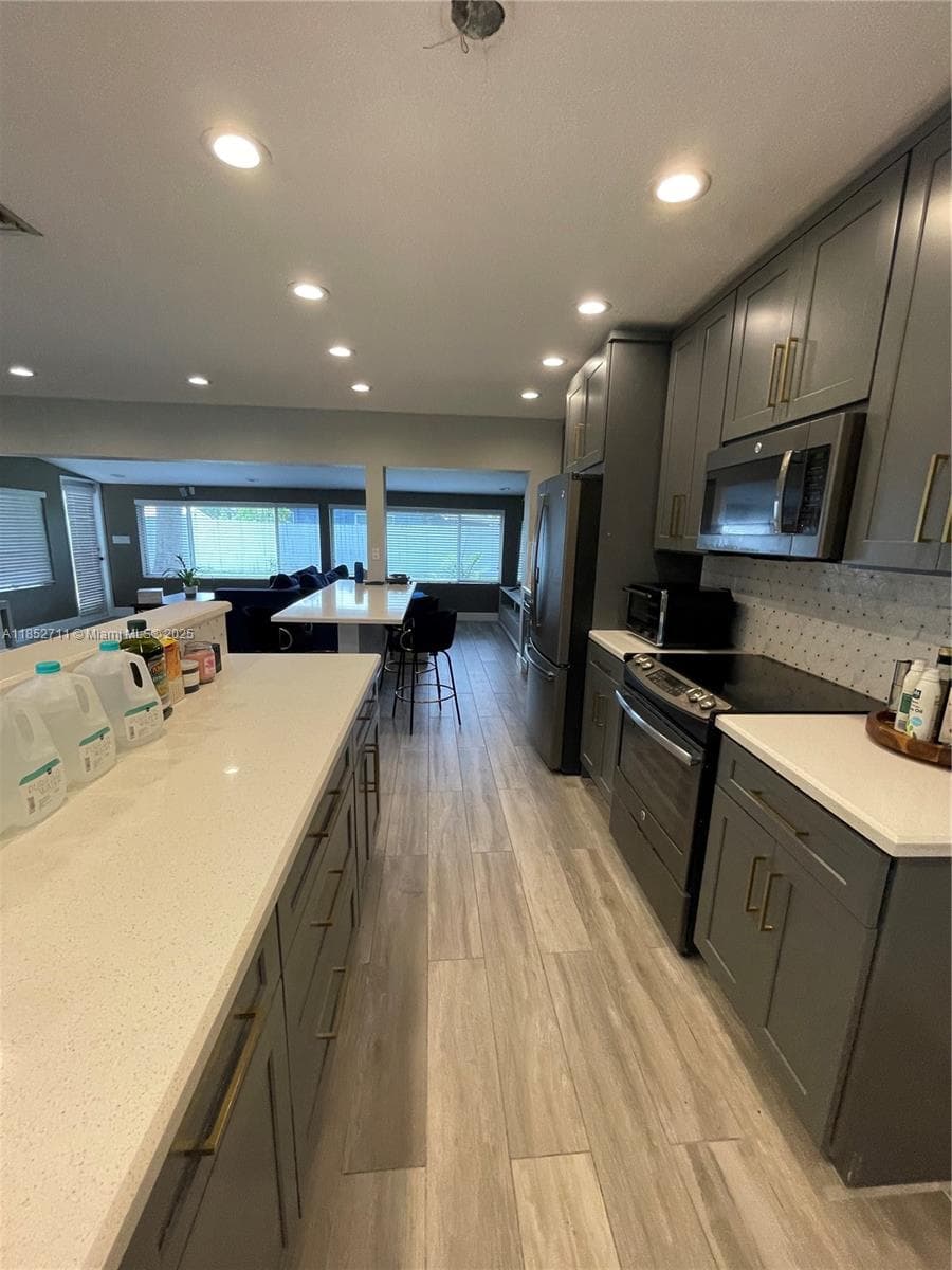 2365 SW 34th Way photo 28