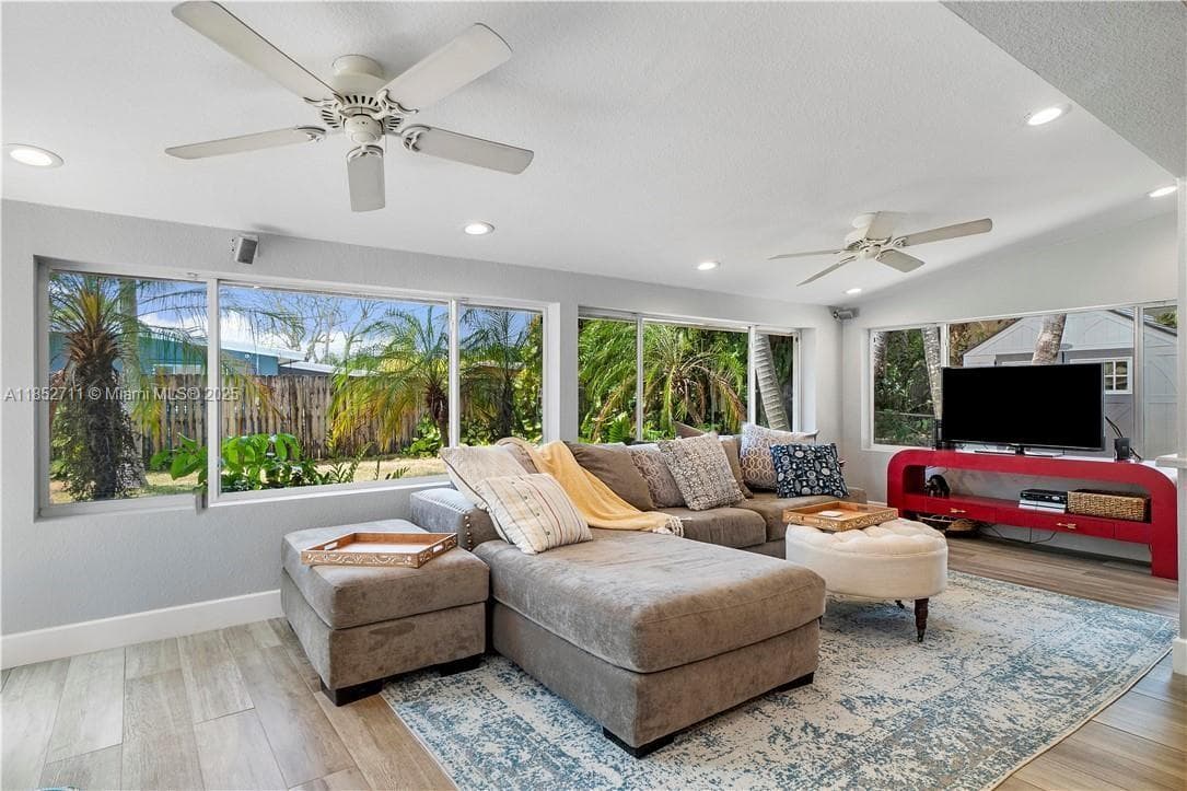 2365 SW 34th Way photo 14
