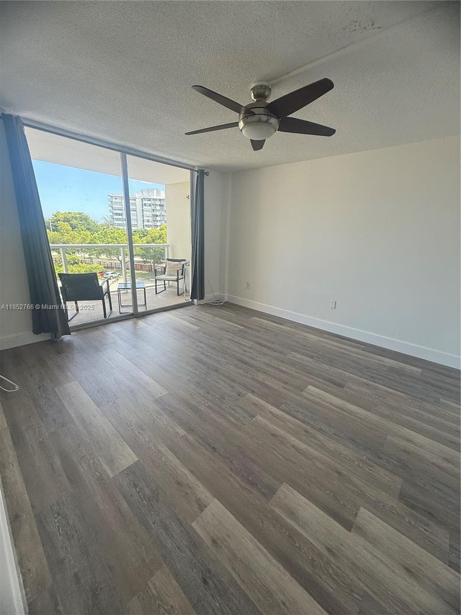 BUCKLEY TOWERS CONDO - EA · #421E in Miami - Photo 4