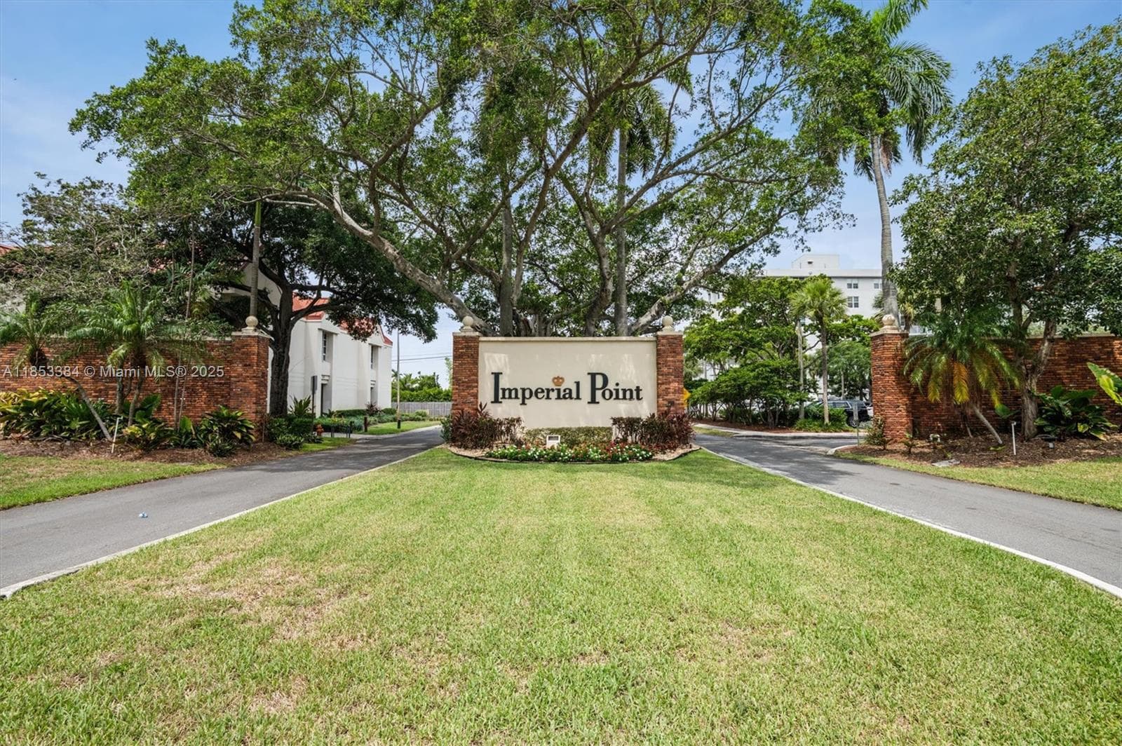 Imperial Point Gardens · #802 in Fort Lauderdale - Photo 12
