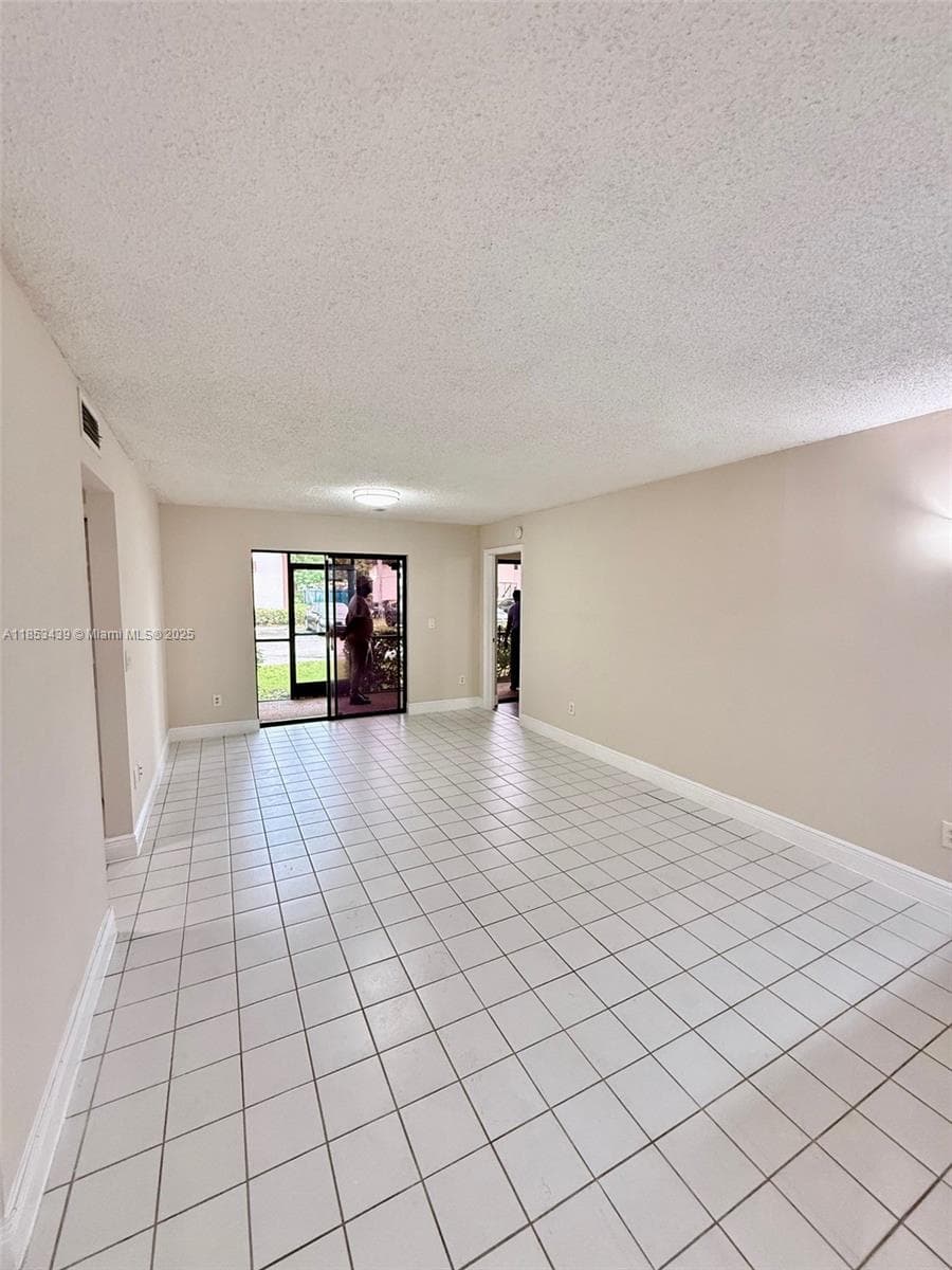 MONTEREY CONDO THREE · #102-30 in Miami - Photo 8