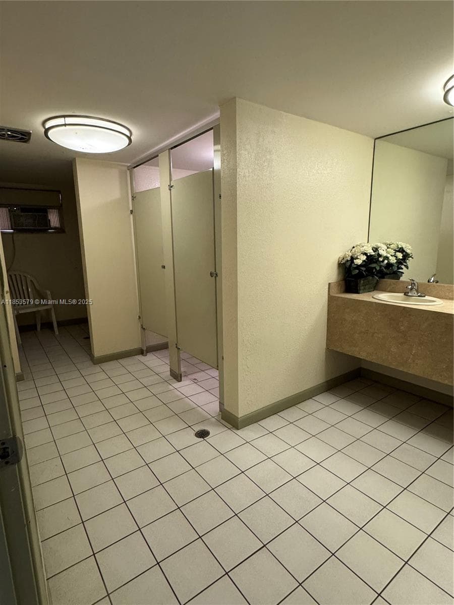 pool bathroom