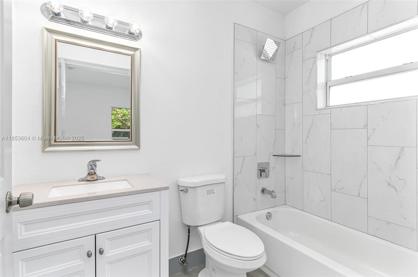2360 NW 14th St #- photo 12