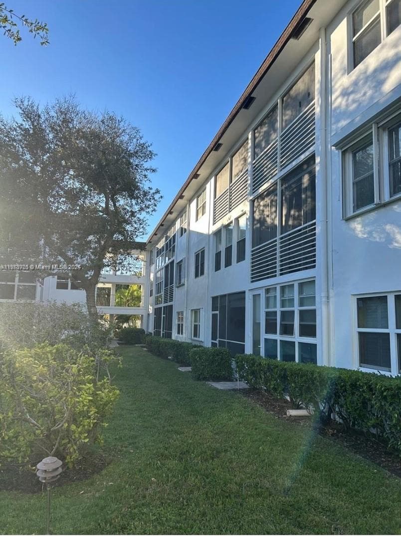 GARDENS BY THE SEA CONDO · #211 in Lauderdale By The Sea - Photo 25