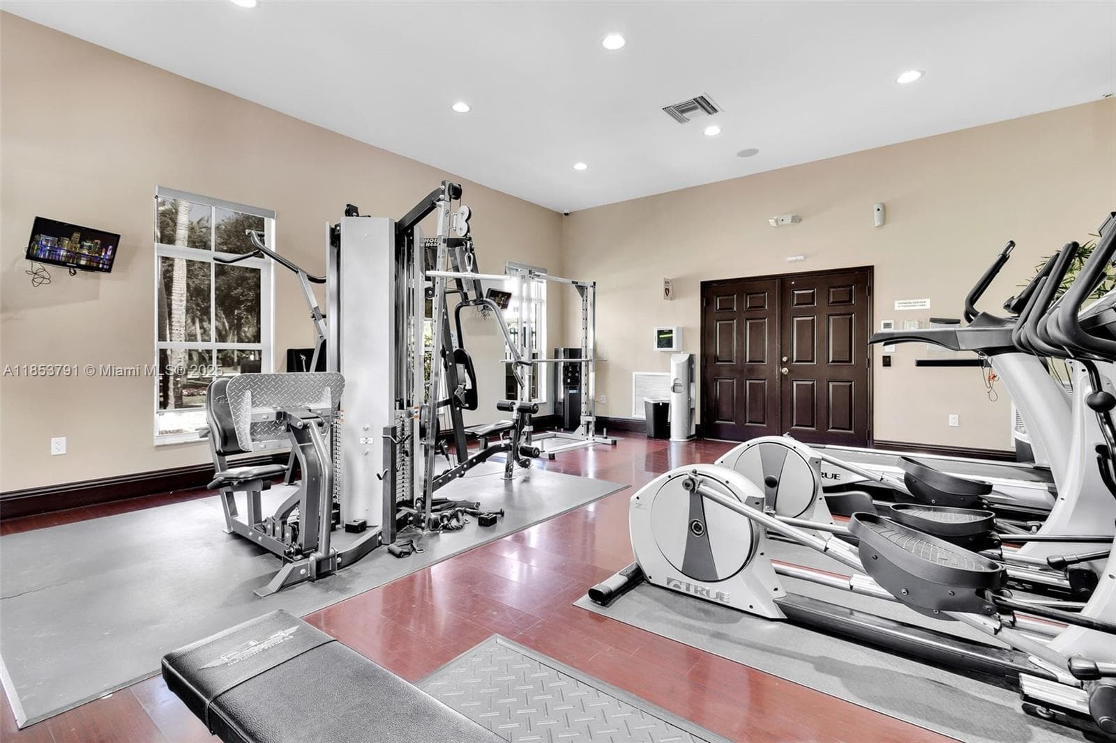 1755 NE 37th Ave #0 photo 23
