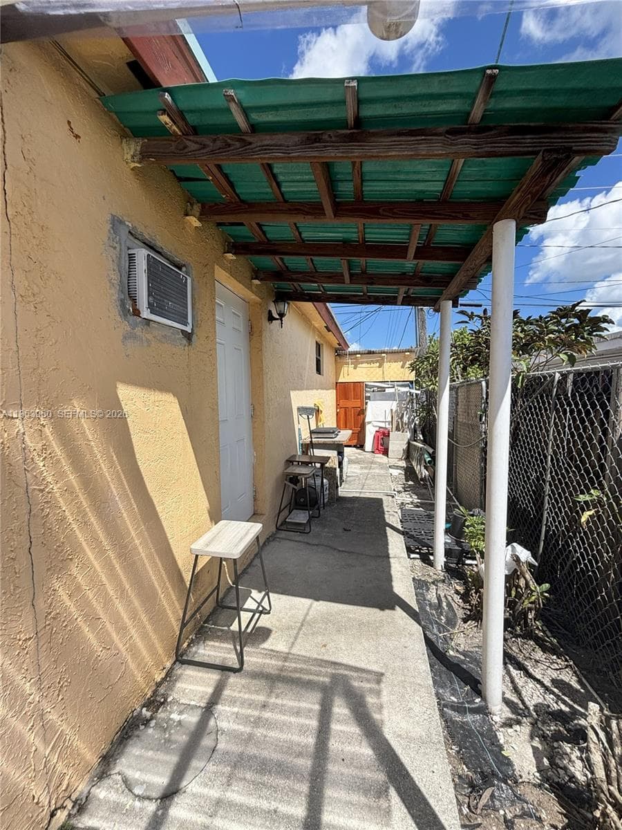 18601 SW 98th Ave photo 13