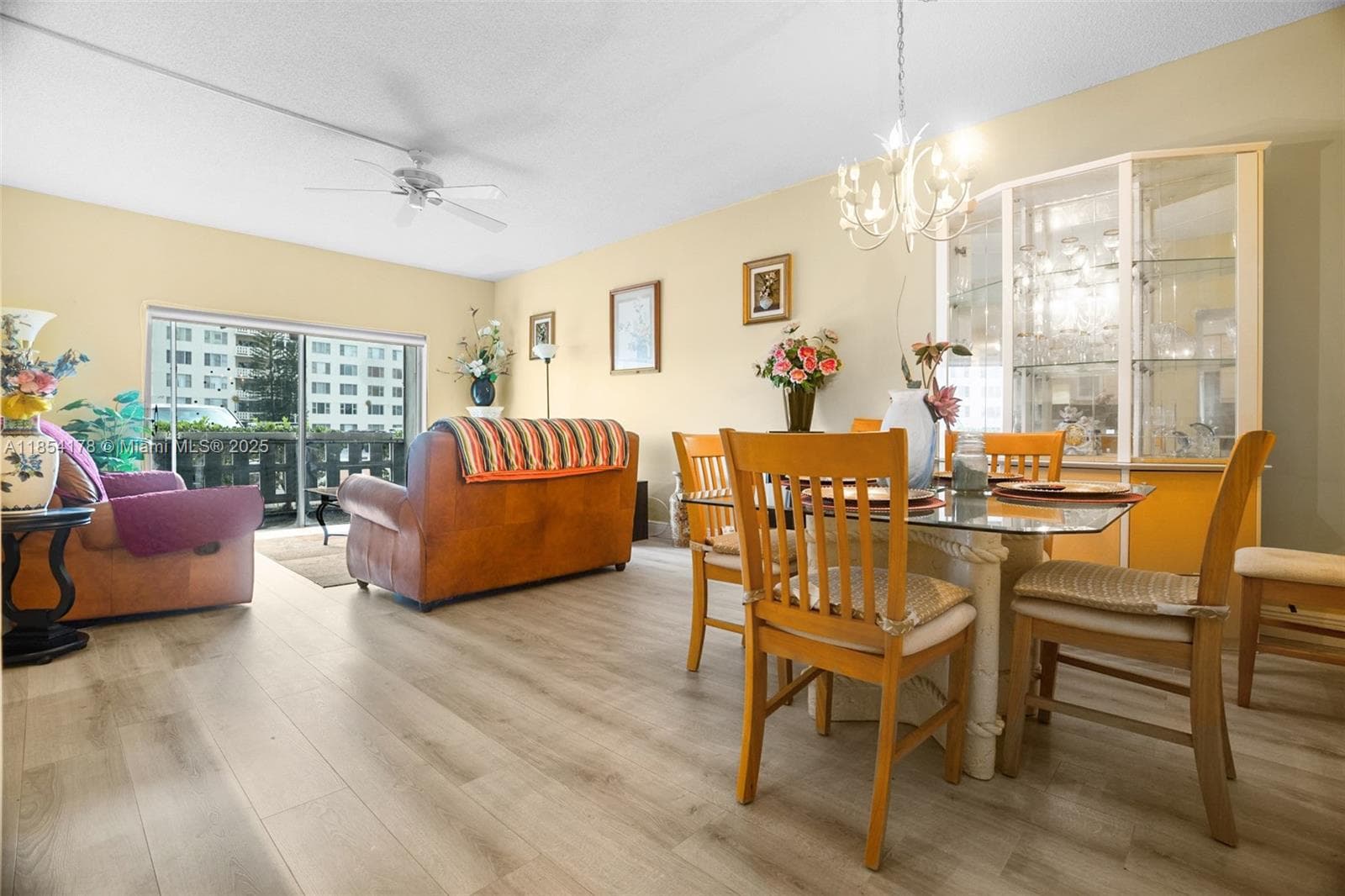 HILLCREST EAST NO 22 · #118 in Hollywood - Photo 9