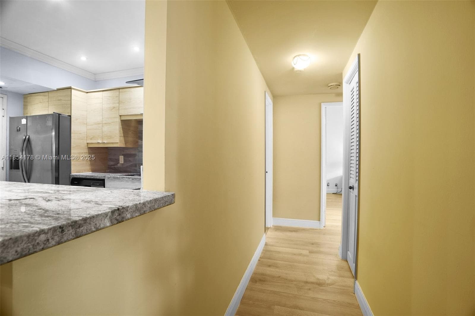 HILLCREST EAST NO 22 · #118 in Hollywood - Photo 18