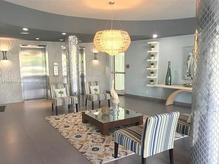 LE CERCLE BY THE BEACH CO · #507 in Fort Lauderdale - Photo 6