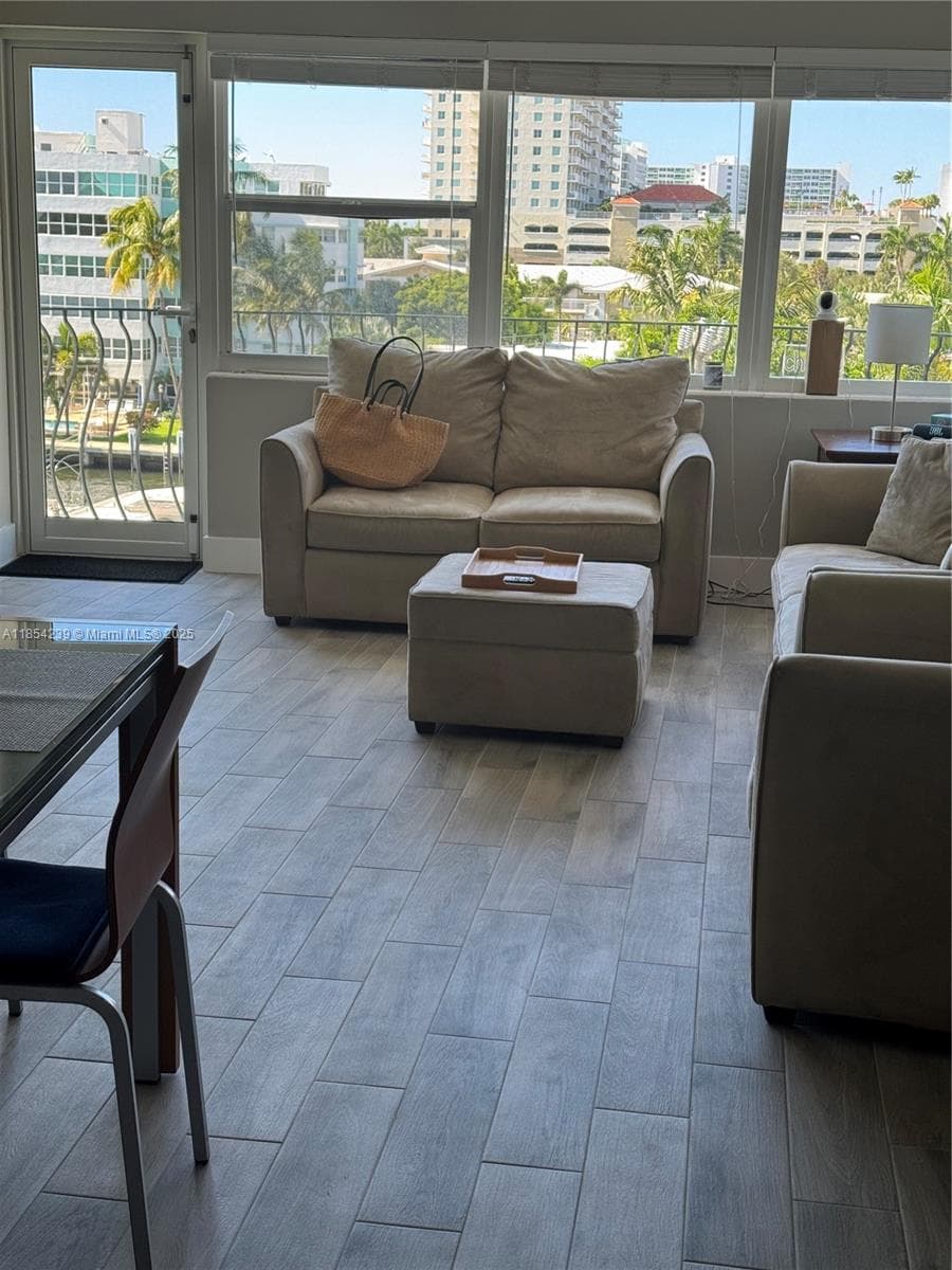 LE CERCLE BY THE BEACH CO · #507 in Fort Lauderdale - Photo 17