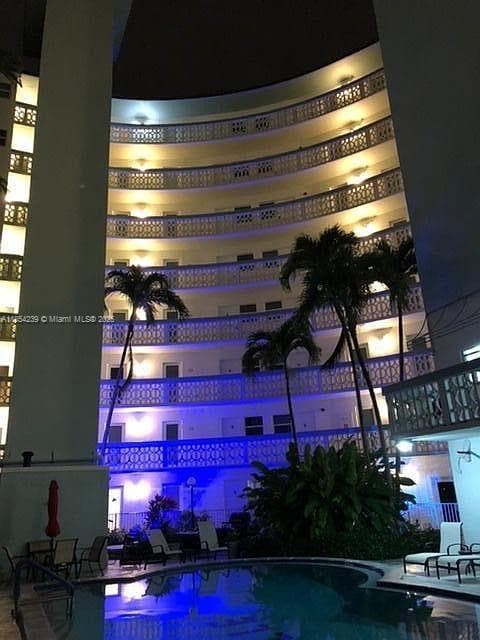 LE CERCLE BY THE BEACH CO · #507 in Fort Lauderdale - Photo 7